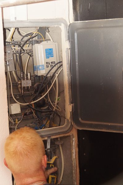 Замена накладок для электрических щитков (ЩЭ) в многоквартирном доме