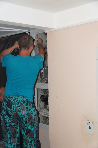 Замена накладок для электрических щитков (ЩЭ) в многоквартирном доме