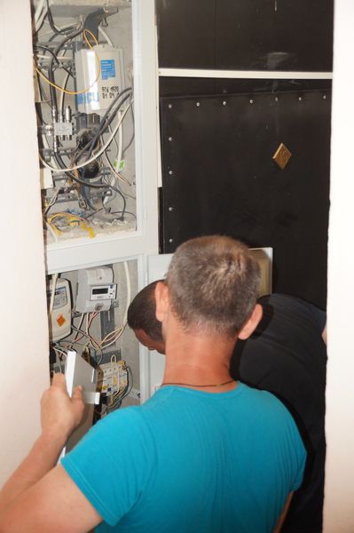 Замена накладок для электрических щитков (ЩЭ) в многоквартирном доме