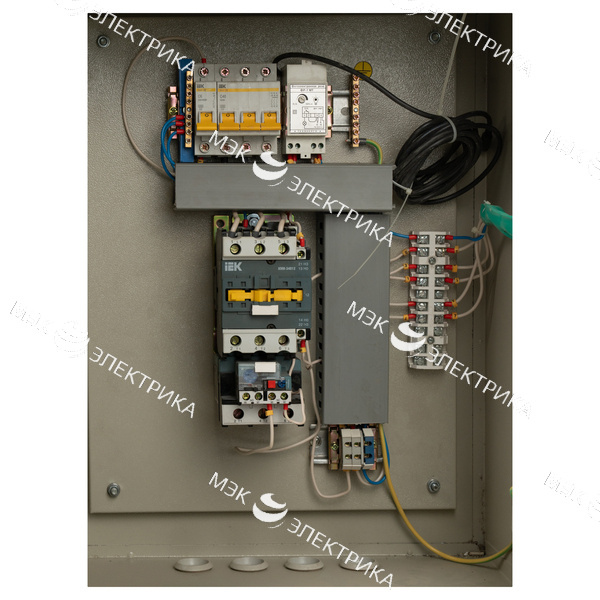 Ящик управления асинхронными двигателями Я5111-3674 IP31 40A (395х310х220)