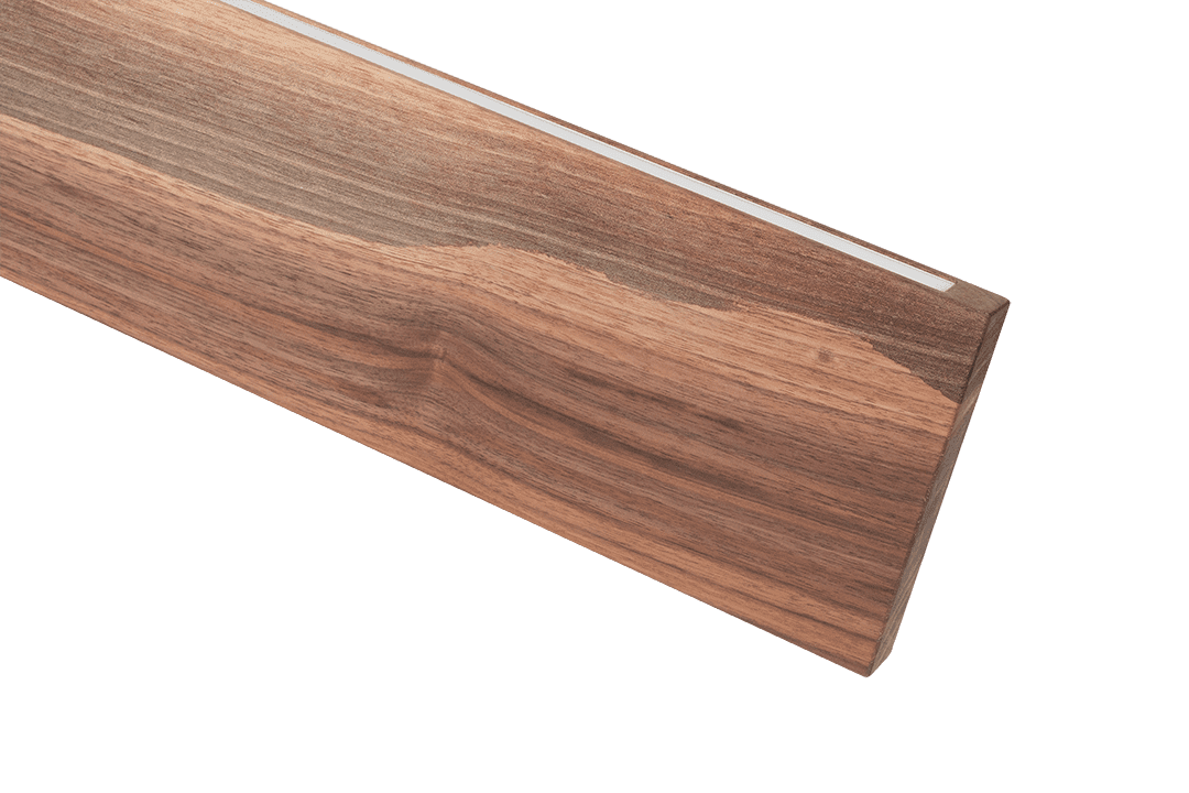 Светильник из массива (орех американский)