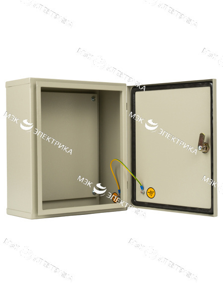 Щит с монтажной панелью ЩМП - 03 МЭК (350х300х155) IP65 (Металлокорпус)