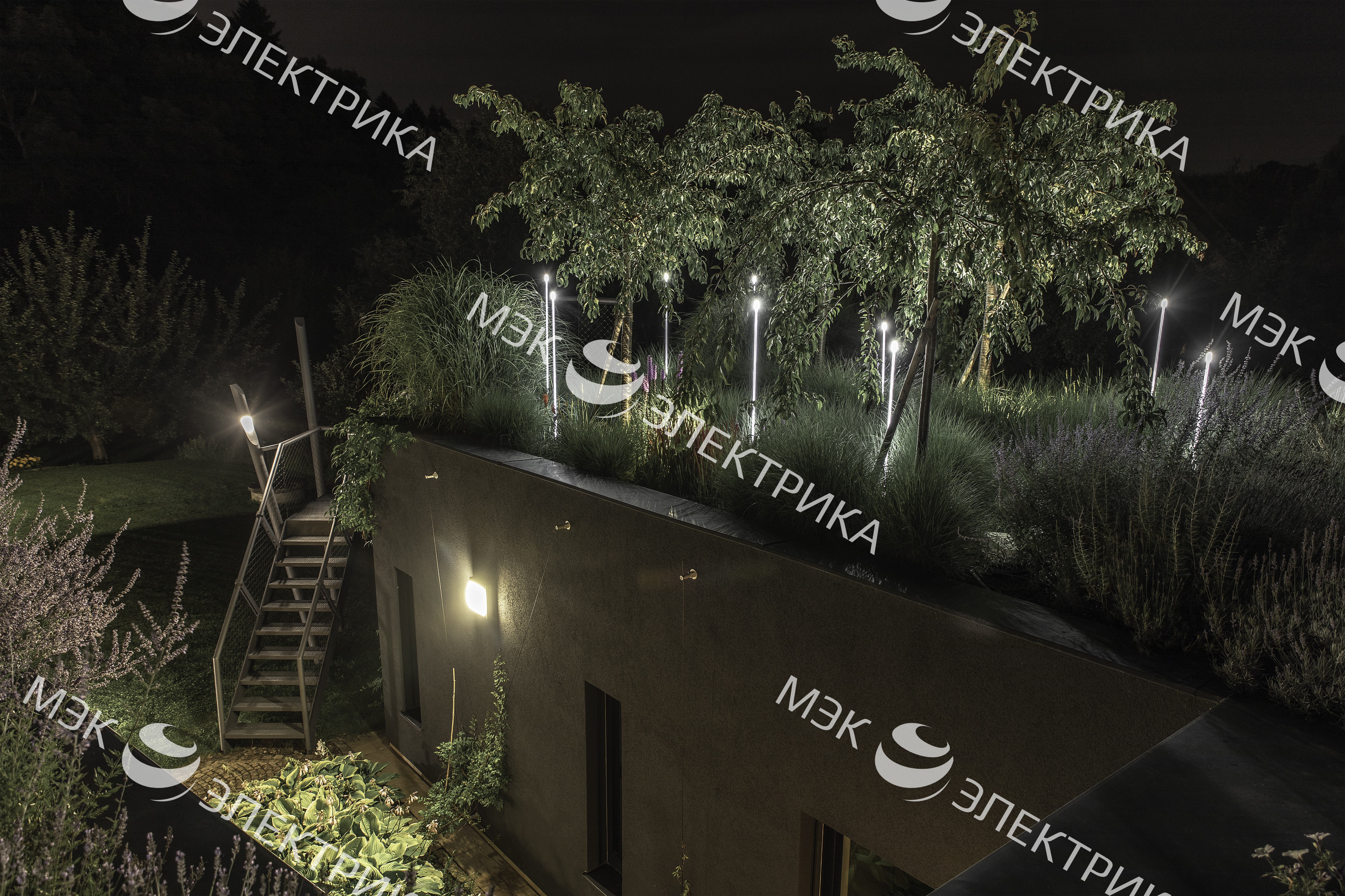 Декоративный светильник iGuzzini Typha Bollard Steel ADT2.713 (1500mm)