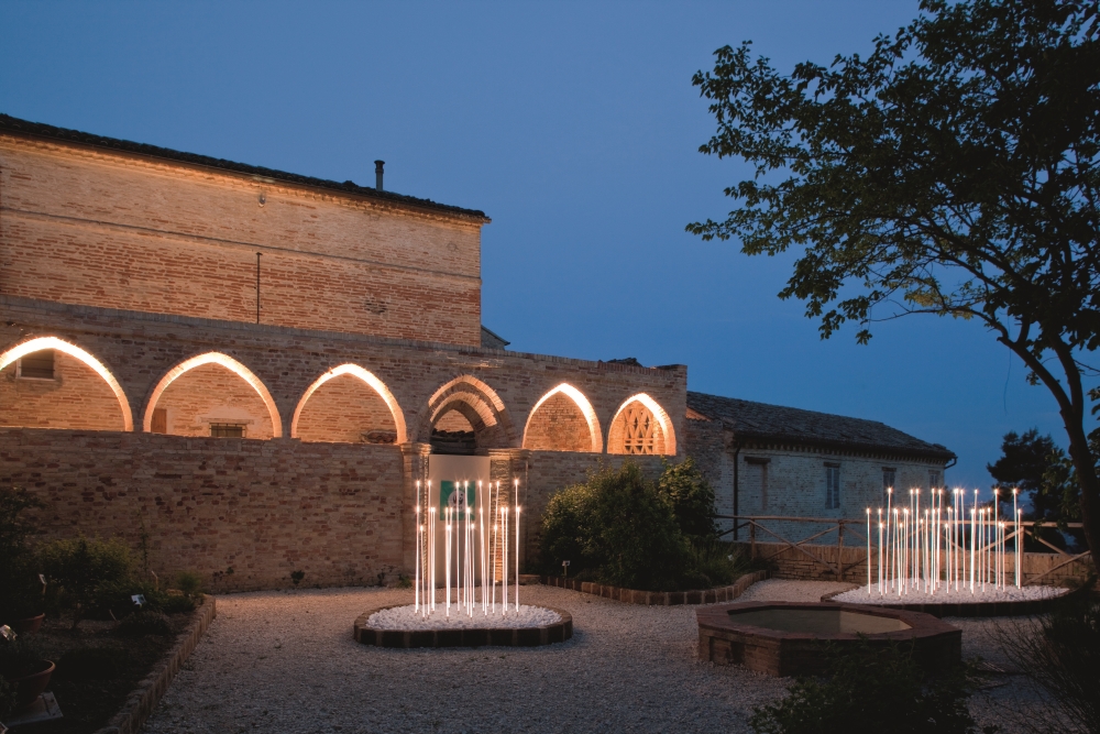 Декоративный светильник iGuzzini Typha Bollard Steel ADT3.713 (1000mm)