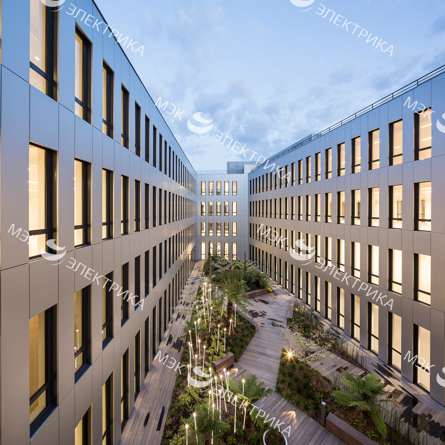 Декоративный светильник iGuzzini Typha Bollard Steel ADT2.713 (1500mm)