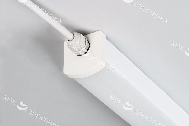 Светодиодный светильник AL5051 36W/240LEDs/4000K/IP65 в пластиковом корпусе Feron