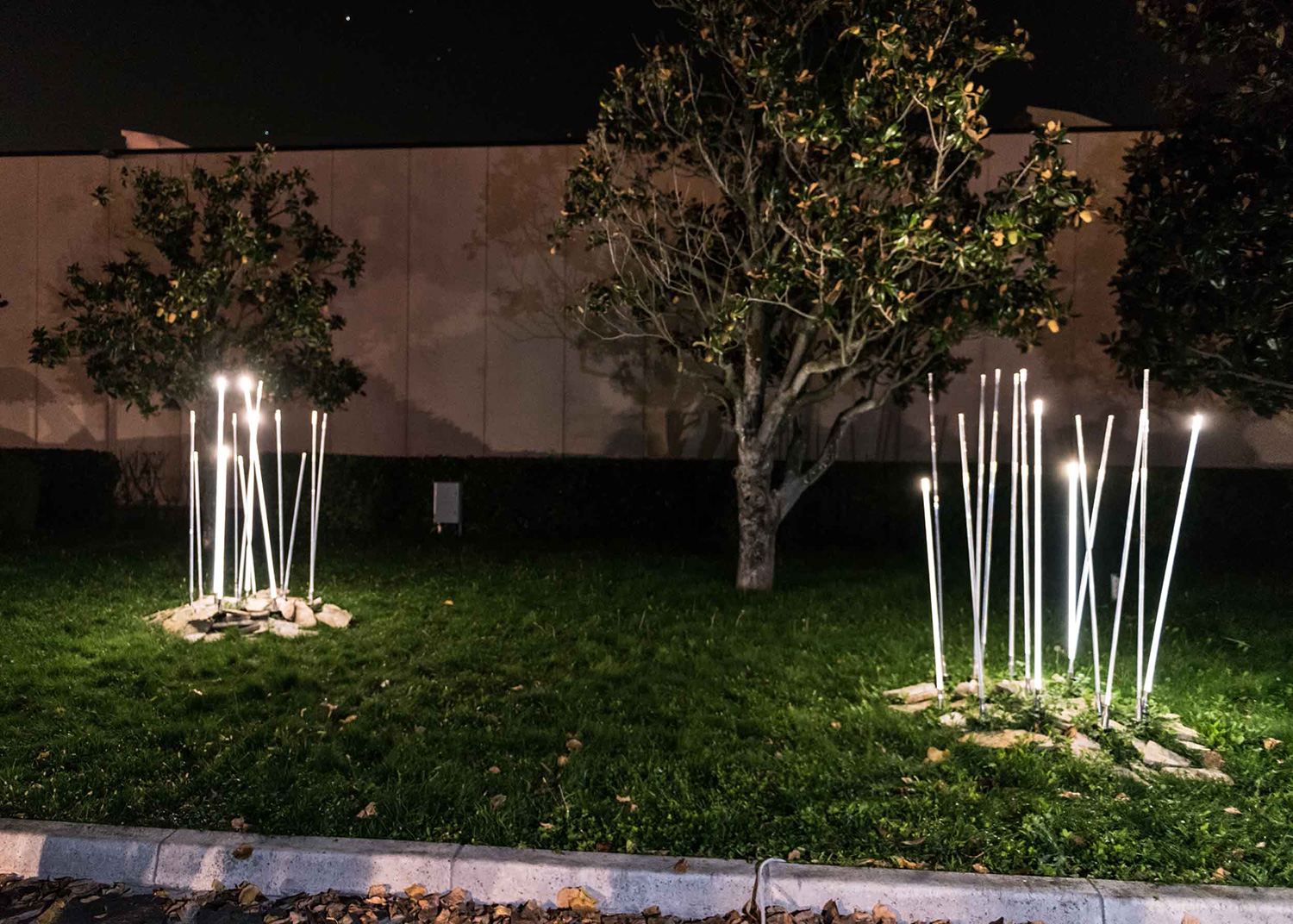 Декоративный светильник iGuzzini Typha Bollard Steel ADT4.713 (1300mm)